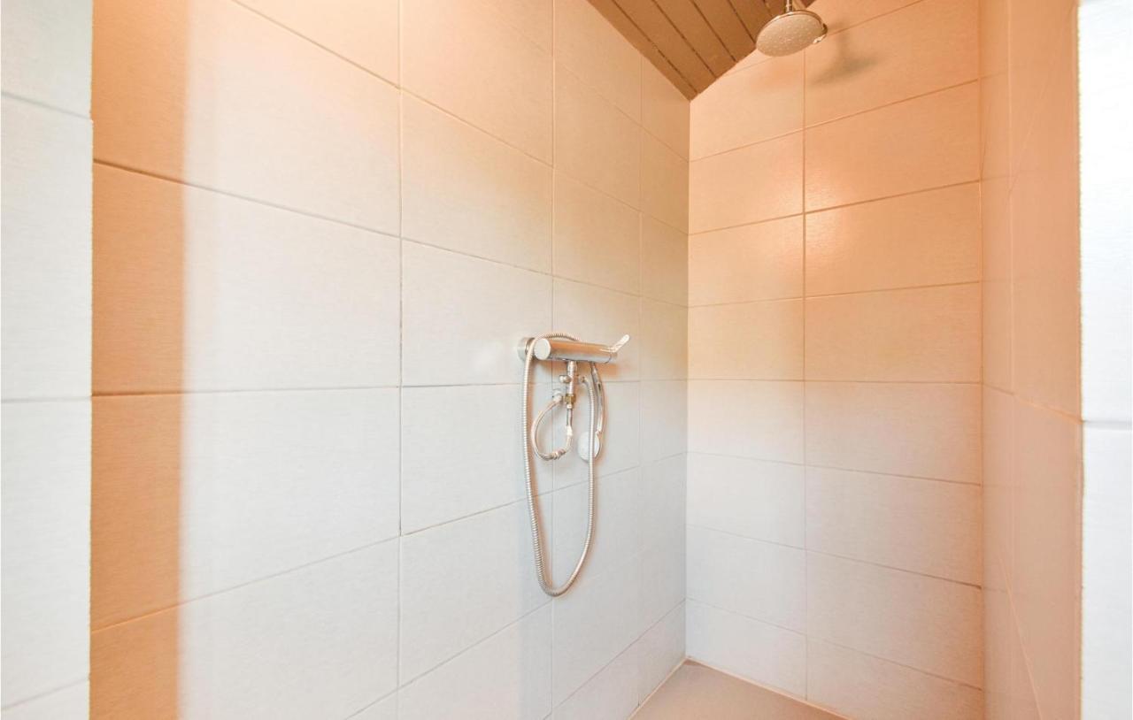 Lovely Home In Charritte De Bas With Wifi Extérieur photo